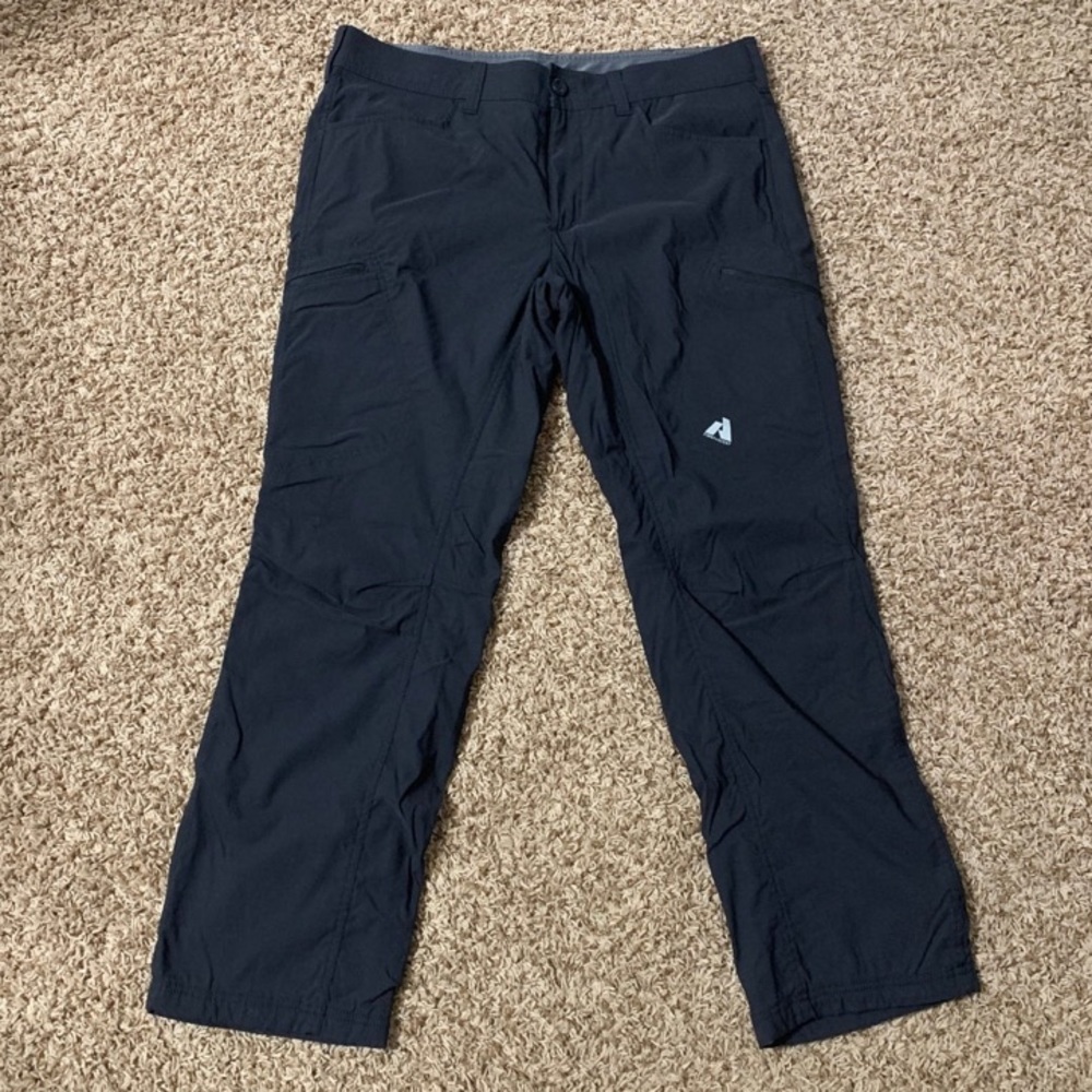 Men’s pro lined First Ascent Eddie Bauer Pants size 38x32